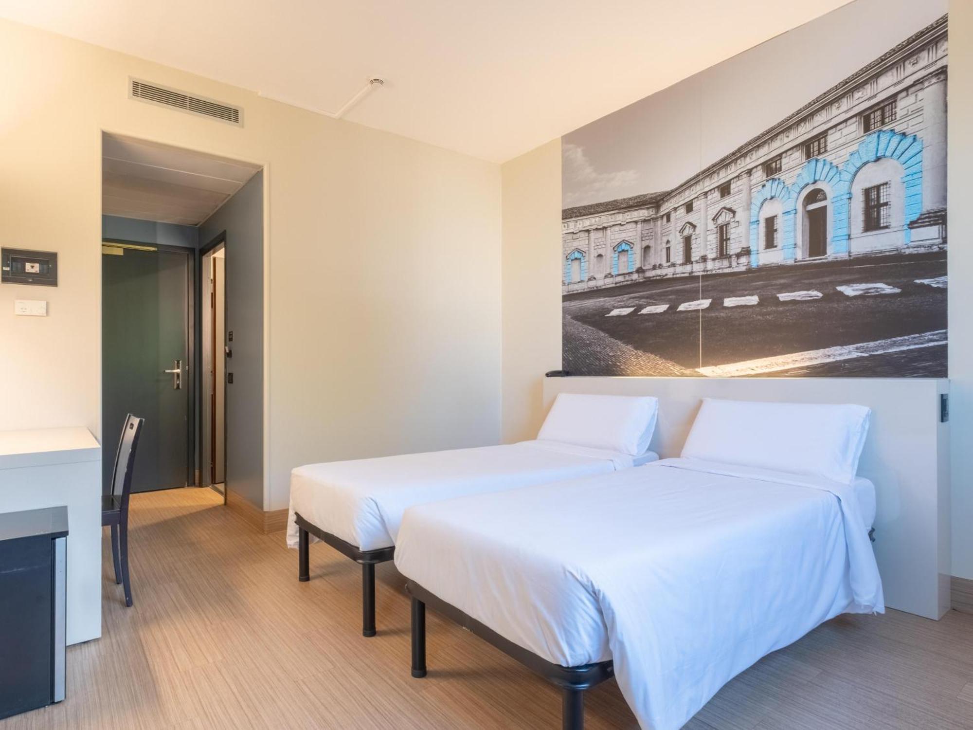 B&B Hotel Mantova San Giorgio di Mantova Bagian luar foto